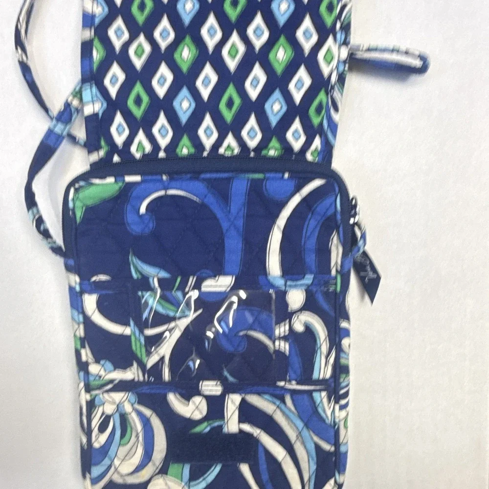 Vera Bradley Quilted Paisley Crossbody Bag Blue Green White Small Zip Pockets